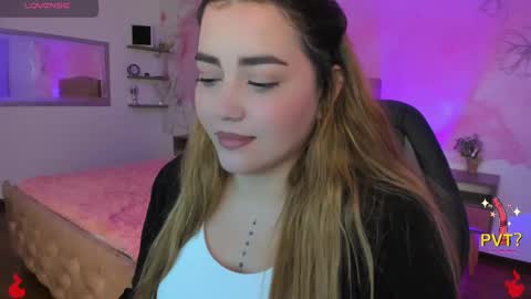 lucia star  online show from February 13, 2025, 2:45 am