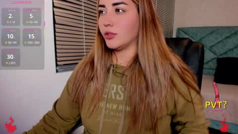 lucia star  online show from December 23, 2025, 2:09 am