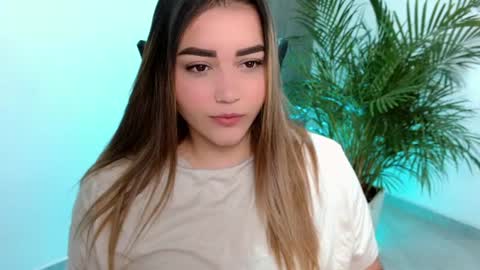 Snapshot of lucia_star_ chatting on July 17, 2026, 11:50 am lucia star online show from July 17, 2026, 11:50 am