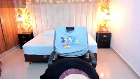 Snapshot of lucia_vonne chatting on May 6, 2026, 6:46 pm Lucia Vonne online show from May 6, 2026, 6:46 pm