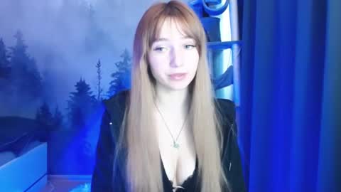 Snapshot of luciacam20 chatting on January 8, 2025, 10:26 am Lucy online show from January 8, 2025, 10:26 am