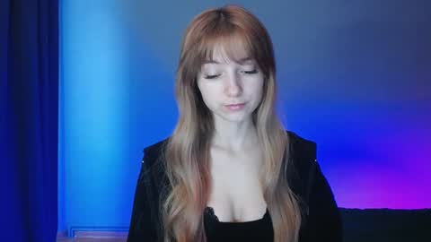 Snapshot of luciacam20 chatting on January 14, 2025, 6:24 am Lucy online show from January 14, 2025, 6:24 am