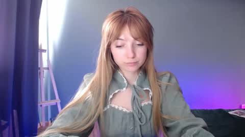 Snapshot of luciacam20 chatting on February 12, 2025, 9:42 am Lucy online show from February 12, 2025, 9:42 am