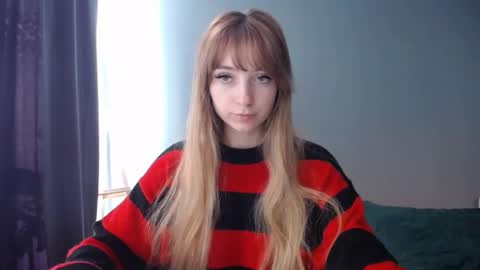 Snapshot of luciacam20 chatting on February 22, 2025, 9:56 am Lucy online show from February 22, 2025, 9:56 am