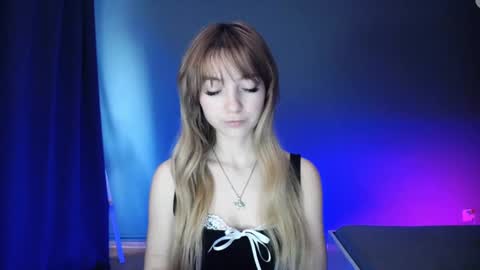 Snapshot of luciacam20 chatting on February 28, 2025, 6:32 am Lucy online show from February 28, 2025, 6:32 am