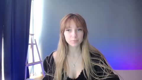 Snapshot of luciacam20 chatting on March 8, 2025, 10:11 am Lucy online show from March 8, 2025, 10:11 am