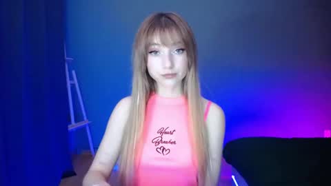 Snapshot of luciacam20 chatting on March 12, 2025, 8:10 pm Lucy online show from March 12, 2025, 8:10 pm