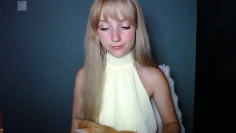 Snapshot of luciacam20 chatting on September 10, 2025, 2:39 pm Lucy online show from September 10, 2025, 2:39 pm