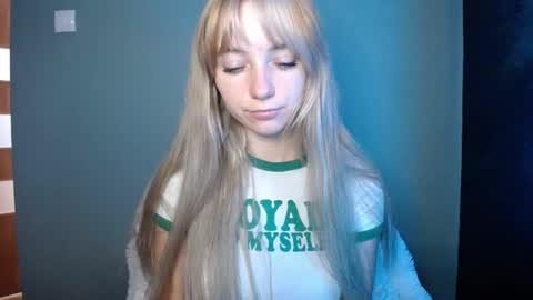 Snapshot of luciacam20 chatting on September 27, 2025, 8:52 am Lucy online show from September 27, 2025, 8:52 am