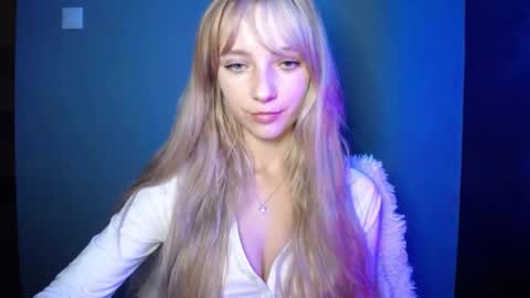 Snapshot of luciacam20 chatting on October 8, 2025, 7:00 pm Lucy online show from October 8, 2025, 7:00 pm