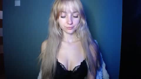 Snapshot of luciacam20 chatting on October 12, 2025, 6:56 am Lucy online show from October 12, 2025, 6:56 am