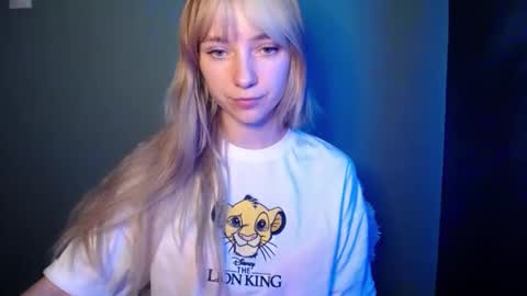 Lucy online show from November 22, 2025, 9:03 pm