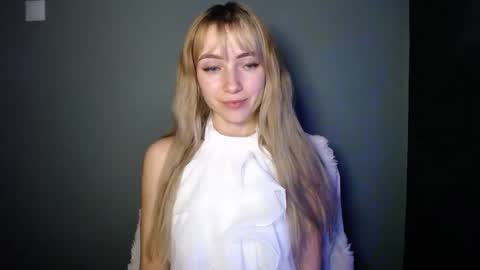 Snapshot of luciacam20 chatting on December 22, 2025, 7:55 pm Lucy online show from December 22, 2025, 7:55 pm