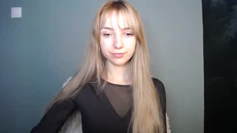 Snapshot of luciacam20 chatting on January 19, 2026, 9:02 am Lucy online show from January 19, 2026, 9:02 am