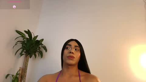Snapshot of luciana_glow chatting on June 18, 2026, 8:13 pm luciana_glow online show from June 18, 2026, 8:13 pm