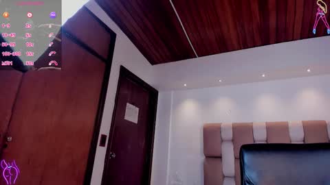 Snapshot of luciana_jons chatting on November 24, 2025, 8:30 pm luciana jons online show from November 24, 2025, 8:30 pm