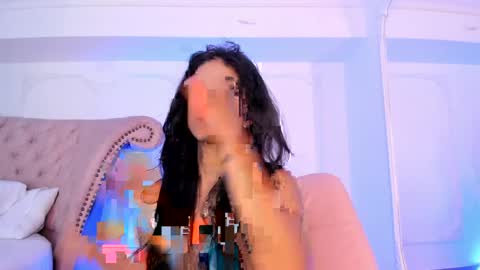 Luciana online show from April 4, 2026, 9:01 pm