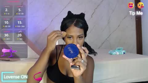 Luciana Morena online show from October 22, 2025, 12:27 pm