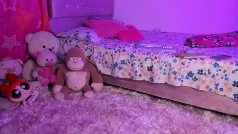 Snapshot of lucianacarter chatting on November 10, 2025, 10:09 pm online show from November 10, 2025, 10:09 pm