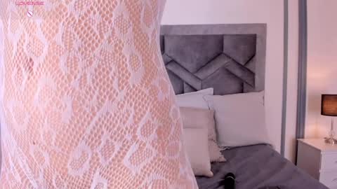 Snapshot of lucianacohelo chatting on September 10, 2025, 1:22 pm online show from September 10, 2025, 1:22 pm