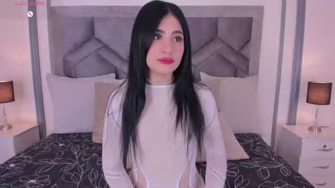 Snapshot of lucianacohelo chatting on September 16, 2025, 12:17 pm online show from September 16, 2025, 12:17 pm