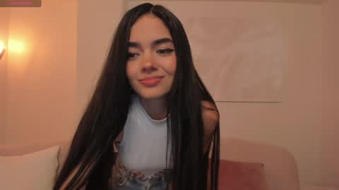 Snapshot of lucianamiller_ chatting on January 9, 2025, 3:04 am Luciana Miller online show from January 9, 2025, 3:04 am