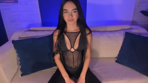 Snapshot of lucianamiller_ chatting on January 11, 2025, 1:27 am Luciana Miller online show from January 11, 2025, 1:27 am
