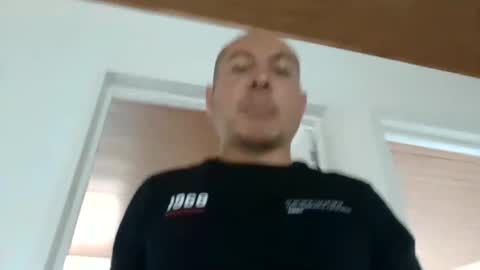 Snapshot of lucianneo chatting on November 23, 2025, 5:35 pm LucianNeo online show from November 23, 2025, 5:35 pm