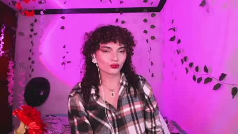 Snapshot of lucianromeo17 chatting on June 2, 2026, 2:24 am Lucy or Lucian 3 Come to my social Links3 online show from June 2, 2026, 2:24 am