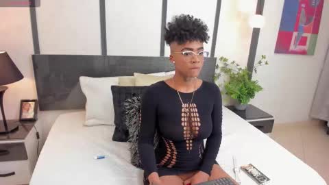 Snapshot of luciawallace chatting on December 5, 2025, 12:08 am lucia wallace online show from December 5, 2025, 12:08 am