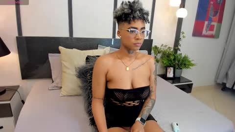 Snapshot of luciawallace chatting on January 31, 2026, 11:25 pm lucia wallace online show from January 31, 2026, 11:25 pm