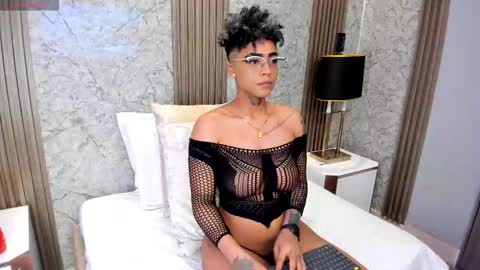 Snapshot of luciawallace chatting on March 5, 2026, 11:01 pm lucia wallace online show from March 5, 2026, 11:01 pm
