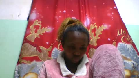 lucie196645 online show from July 6, 2026, 4:42 pm