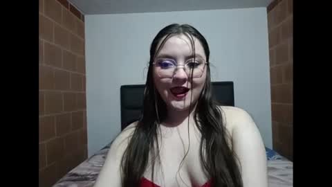 Snapshot of lucifer_y_eva chatting on October 4, 2025, 10:41 pm Lucifer y Eva online show from October 4, 2025, 10:41 pm