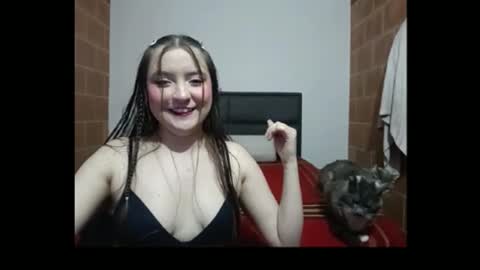 Snapshot of lucifer_y_eva chatting on December 18, 2025, 1:00 am Lucifer y Eva online show from December 18, 2025, 1:00 am