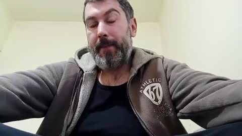 Snapshot of lucifergotharder chatting on December 4, 2024, 12:47 pm Lucifergotharder online show from December 4, 2024, 12:47 pm