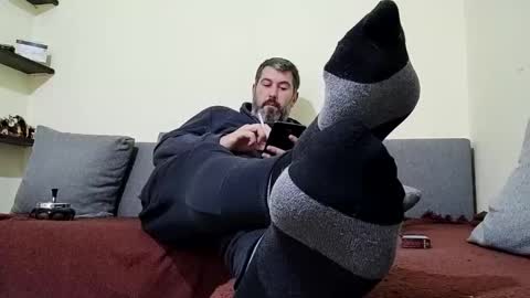 Snapshot of lucifergotharder chatting on December 15, 2024, 7:31 pm Lucifergotharder online show from December 15, 2024, 7:31 pm