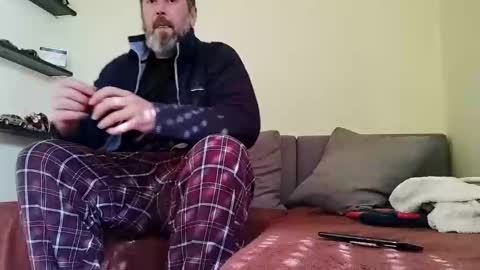 Snapshot of lucifergotharder chatting on March 9, 2025, 9:02 am Lucifergotharder online show from March 9, 2025, 9:02 am