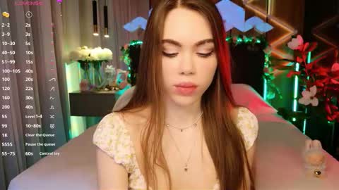 MimiFors online show from November 2, 2025, 4:20 pm