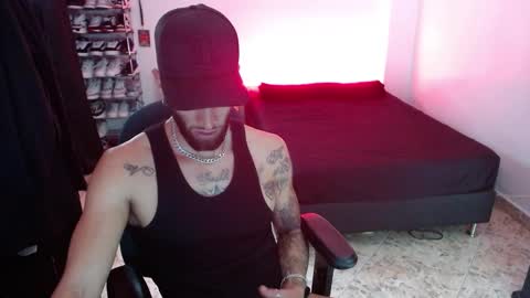 luciifer_hills online show from December 20, 2024, 5:18 pm