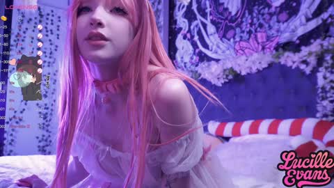 Snapshot of lucille_evans chatting on December 7, 2024, 3:08 pm Lucy UwU online show from December 7, 2024, 3:08 pm