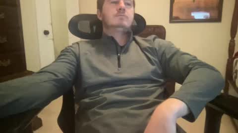 Snapshot of luckboy698 chatting on January 10, 2025, 5:56 pm luckboy698 online show from January 10, 2025, 5:56 pm