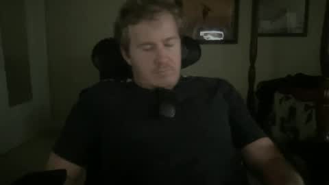 Snapshot of luckboy698 chatting on February 11, 2025, 4:46 pm luckboy698 online show from February 11, 2025, 4:46 pm