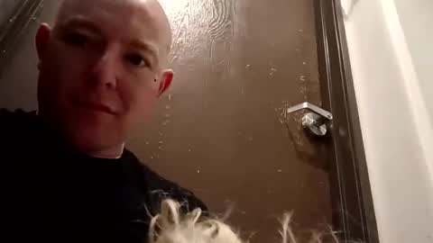 Snapshot of luckilyfound33 chatting on February 19, 2026, 4:19 am luckilyfound33 online show from February 19, 2026, 4:19 am