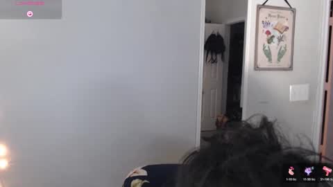 lucklucybbw online show from January 14, 2026, 5:46 am