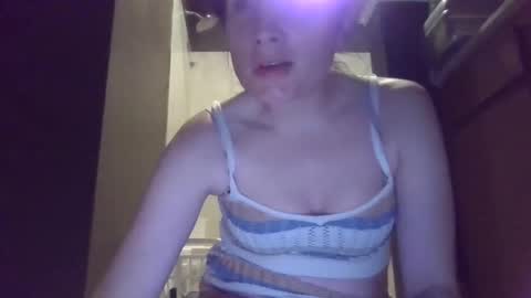 prettybaby1012 online show from December 16, 2024, 7:00 pm