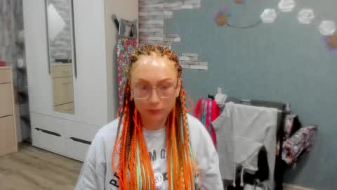 lucky_licky20 online show from October 28, 2025, 1:20 am