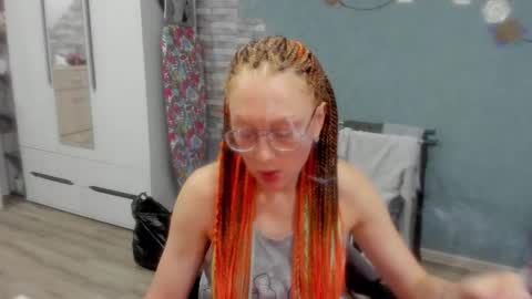 lucky_licky20 online show from November 9, 2025, 2:21 am