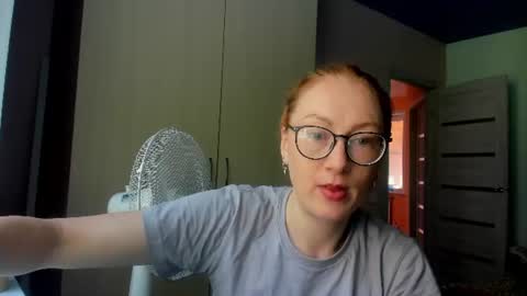 lucky_licky20 online show from July 14, 2026, 2:05 am
