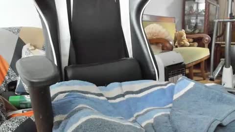 Lucky online show from November 17, 2025, 8:42 am